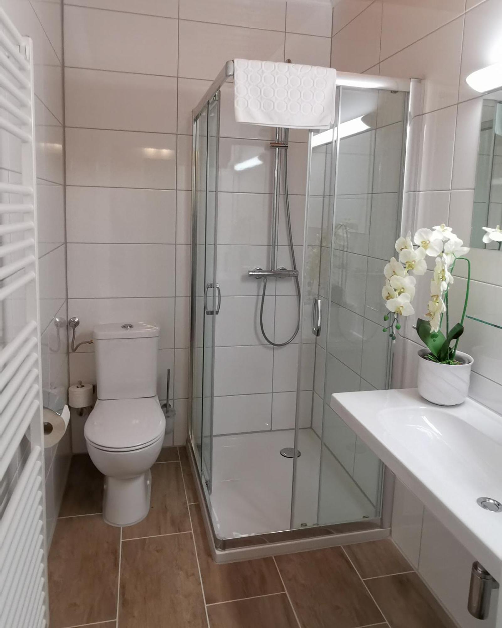 Hotel Am Greiner 拉斯特 外观 照片