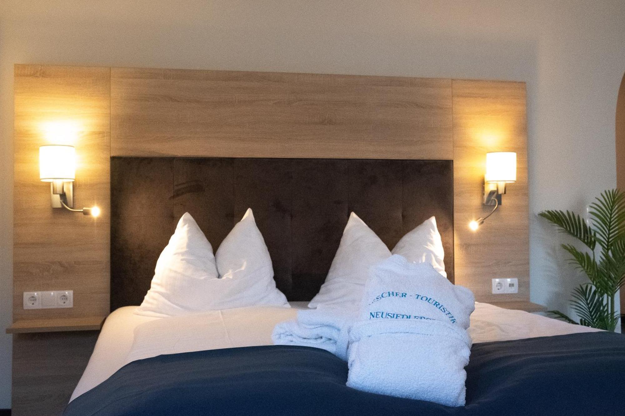 Hotel Am Greiner 拉斯特 外观 照片